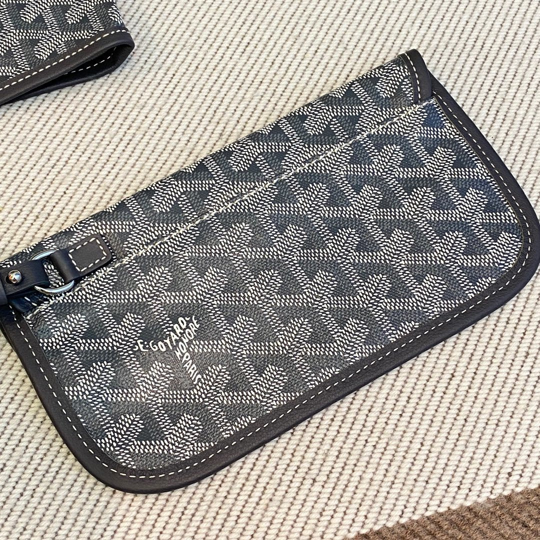 Goyard Saint Louis Tote Grey